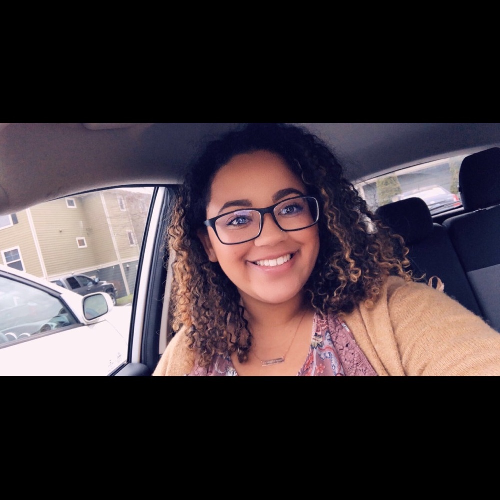 Meet your Posher, Brianna